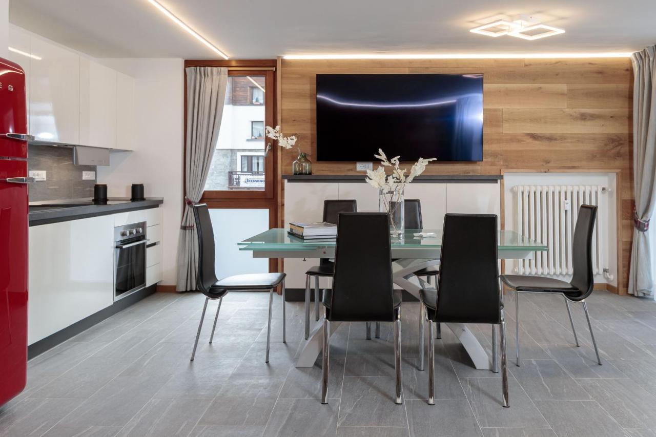 Hellochalet - The One - Garage, Bootdryer, Home Theatre With Subwoofer, Netflix, Hydromassage Turkish Bath ブレウイル・チェルヴィナイア エクステリア 写真